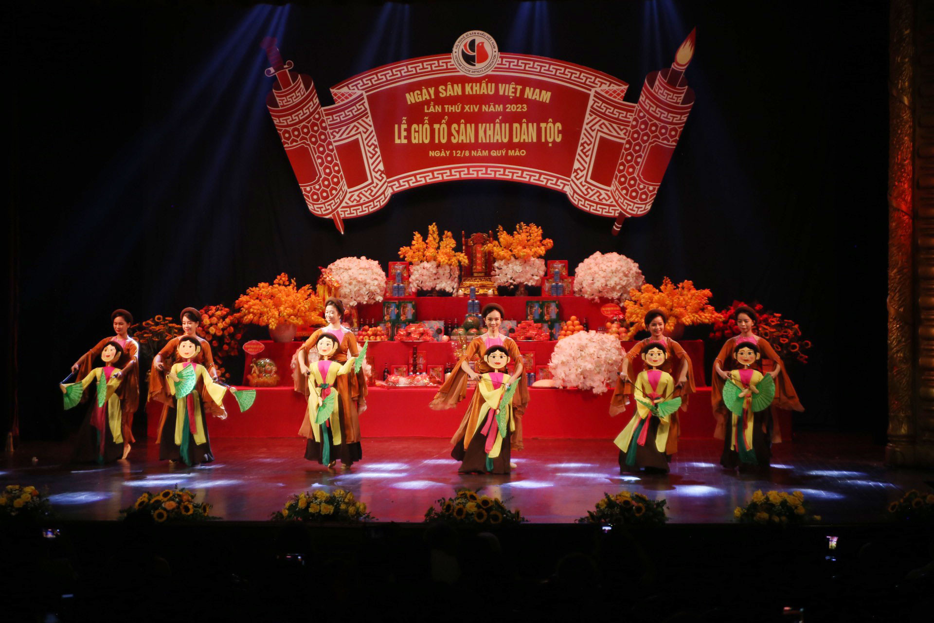 Hoàng Cúc, Minh Hoà gặp lại bên cạnh niềm vui là trăn trở