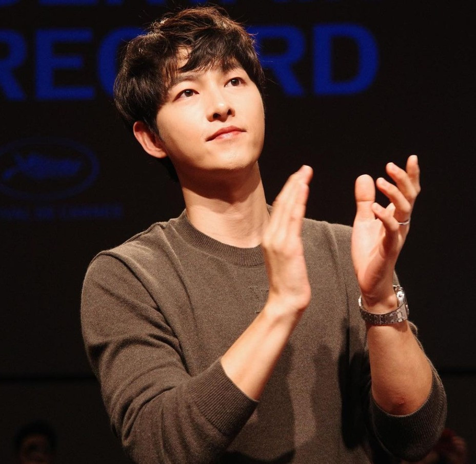 Song Joong Ki: Con trai có môi giống tôi