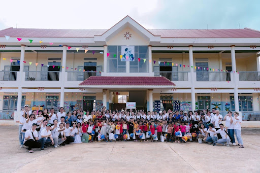 Dự án “Món ngon vìbé” trao bữa ăn, mang Trung thu đến trẻ em Đắk Lắk